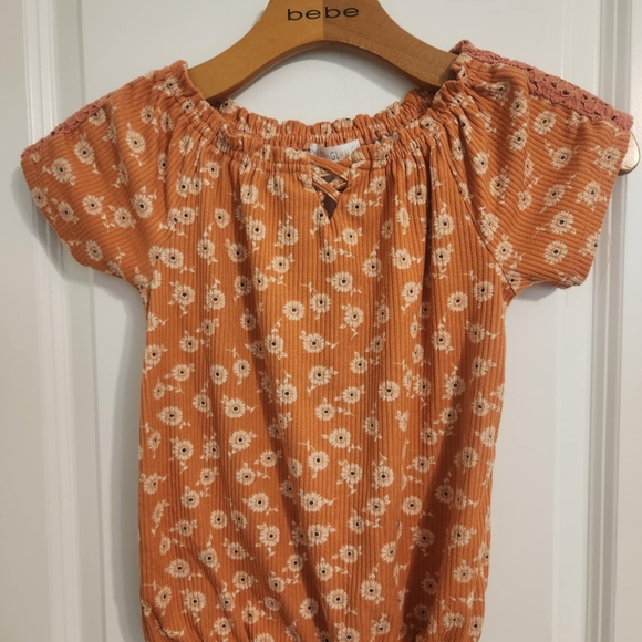 Orange Daisy Ribbed Top - Picture 1 of 7